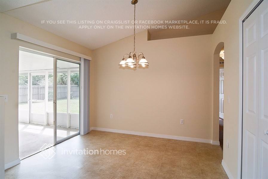 Building Photo - 420 NW Byron St