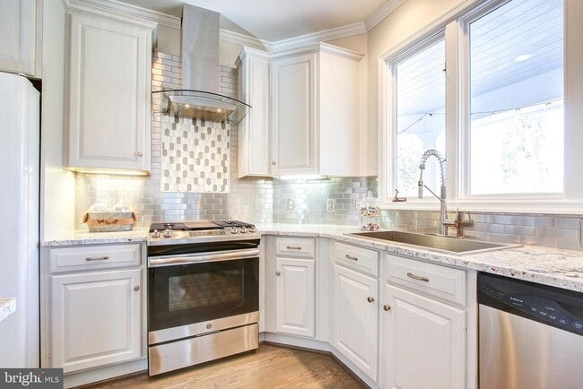 Building Photo - 710 Parrish Farm Ln