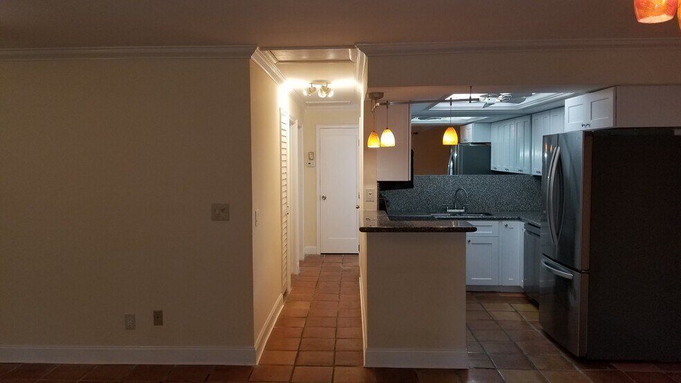 Building Photo - 1475 Curlew Ave