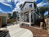 Building Photo - 839 E Willamette Ave