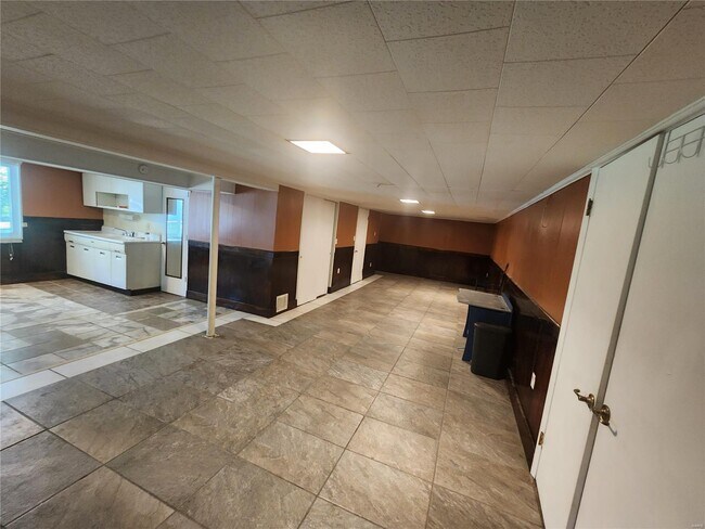 Building Photo - 2332 Viminal Ct