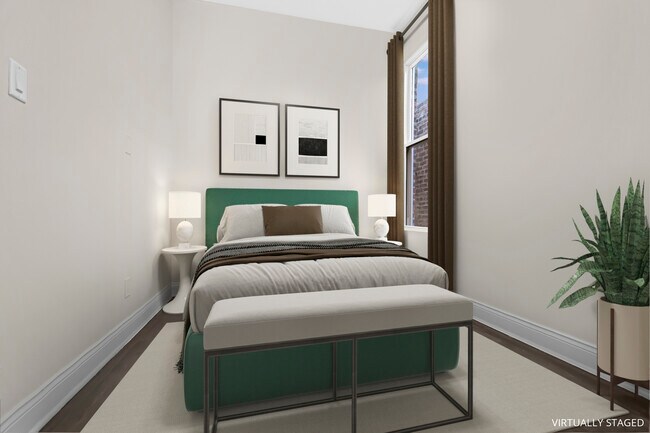 Building Photo - 1337 N Western Ave