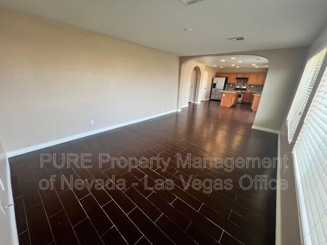 Building Photo - 5308 Las Cruces Heights St