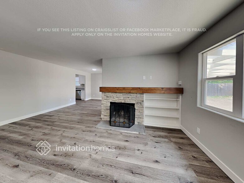 Building Photo - 2611 Barbera Way