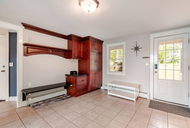 Building Photo - 45 Indian Hill Ave