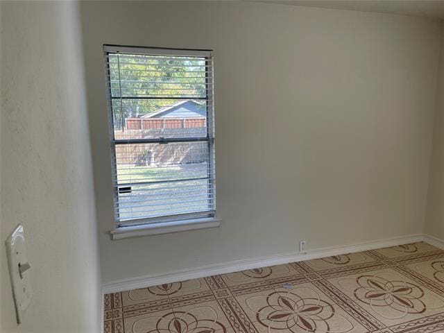Building Photo - 1512 Hilltop Dr