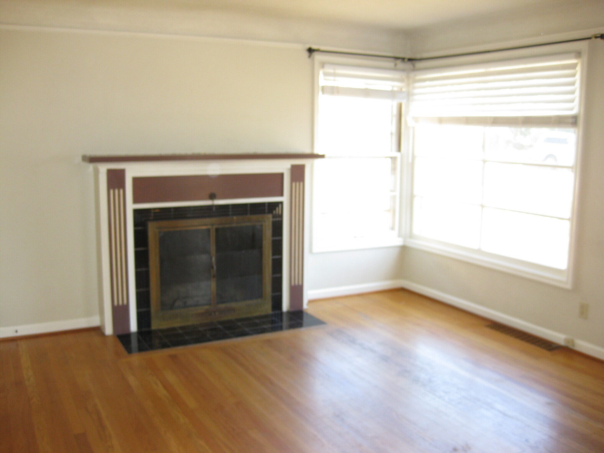 Building Photo - 1100 Z St