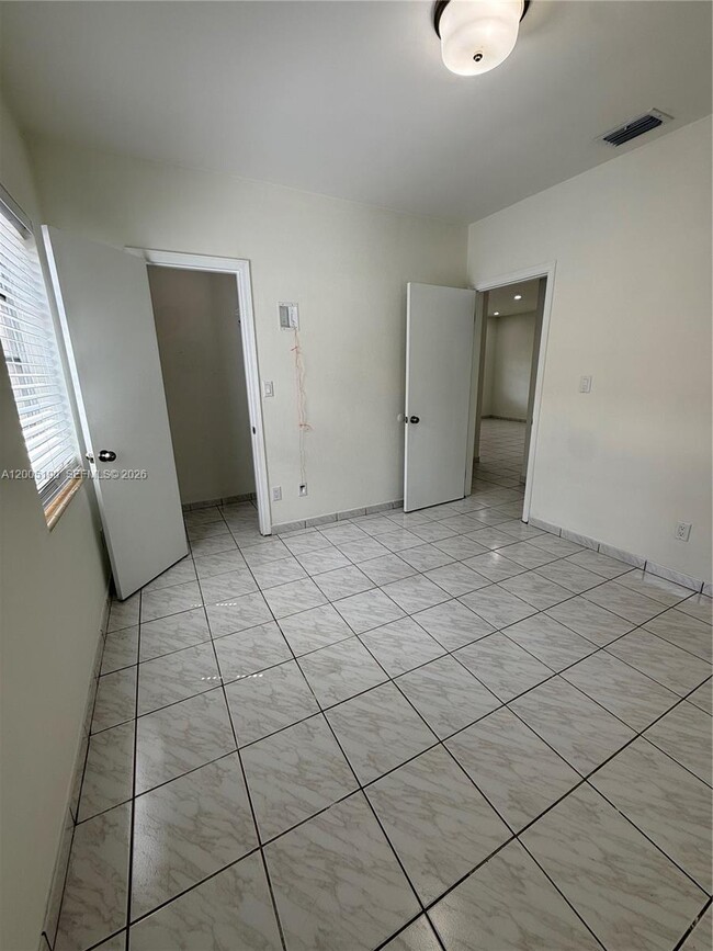 Building Photo - 7231 NW 2nd Terrace