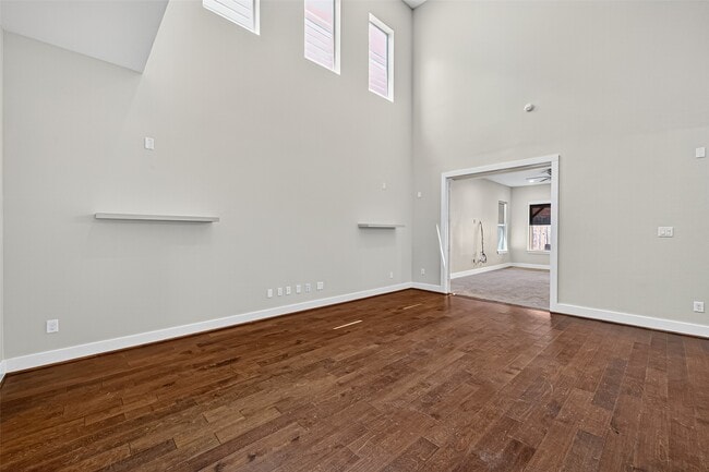 Building Photo - 9508 Cedarpost Square St