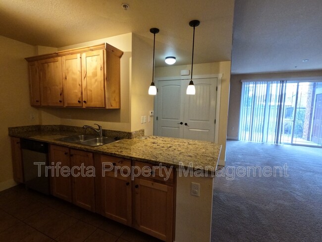 Building Photo - 2445 Windrow Dr