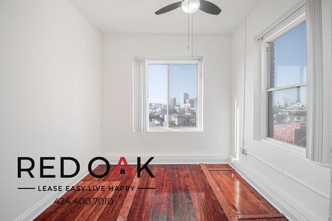 Building Photo - 915 S Carondelet St