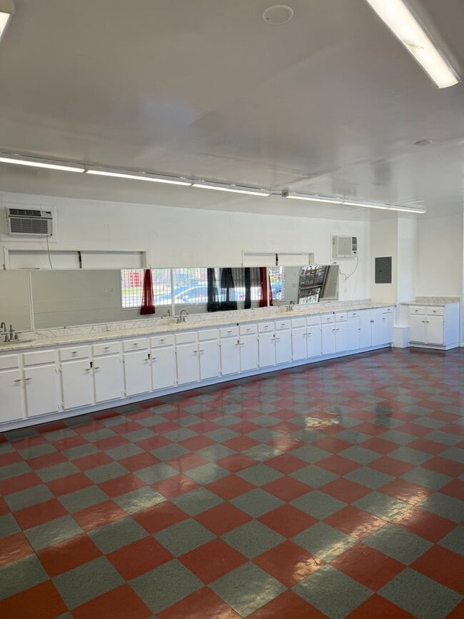 Building Photo - 13501 Paramount Blvd