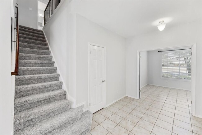 Building Photo - 7408 Tovar Dr