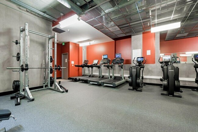 Building Photo - 350 Eleventh Ave