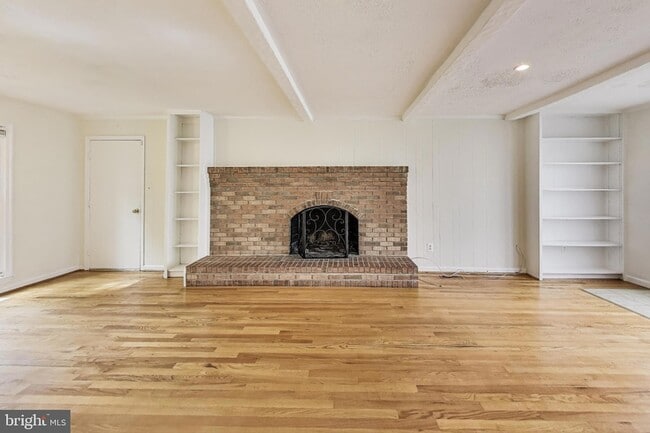Building Photo - 10323 Snowpine Way
