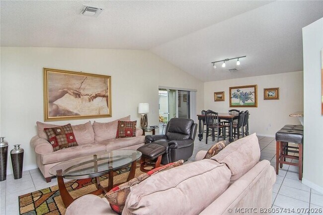 Building Photo - 4297 Pine Ridge Ct