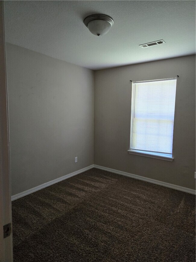 Building Photo - 2158 Kristy Ln
