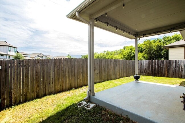 Building Photo - 9603 Tanager Way