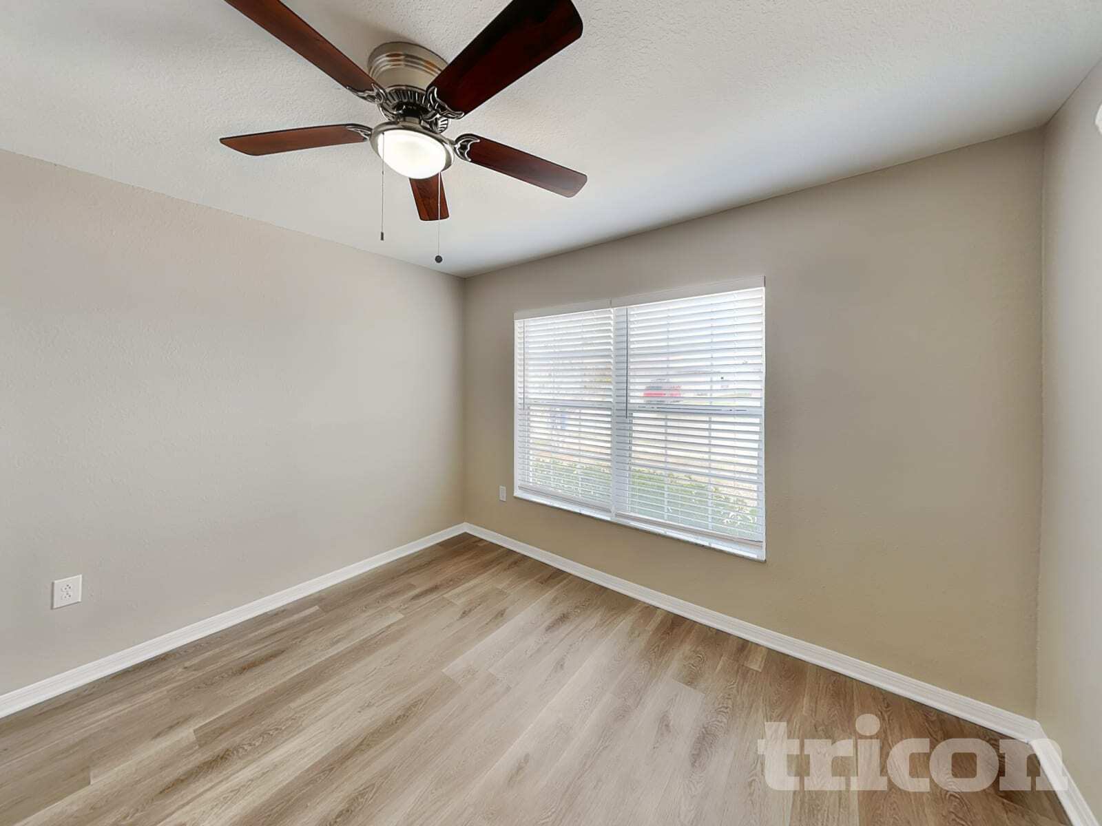 Building Photo - 2311 12th Ave E