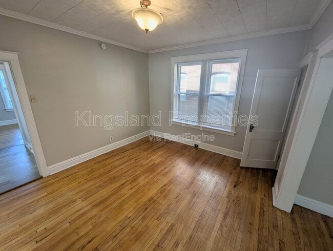 Building Photo - 5707 Dewey Ave