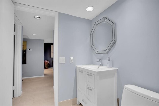 Building Photo - 1702 Andros Isle