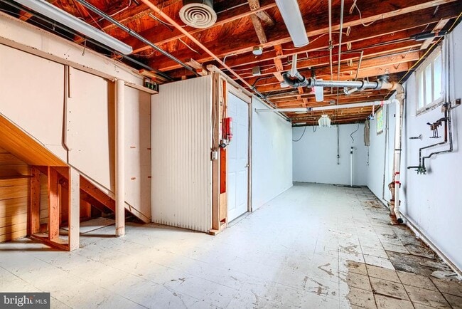 Building Photo - 7839 Birmingham Ave