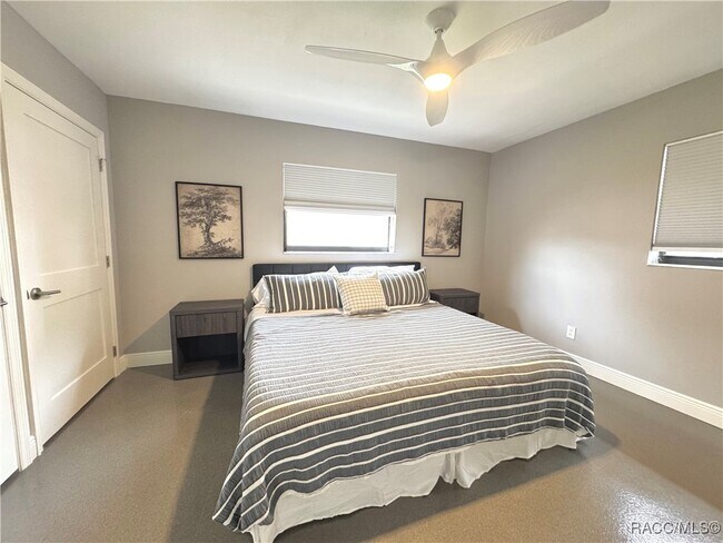 Building Photo - 1331 NW 20th Ave