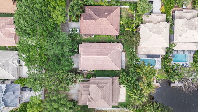 Building Photo - 981 Delray Lakes Dr