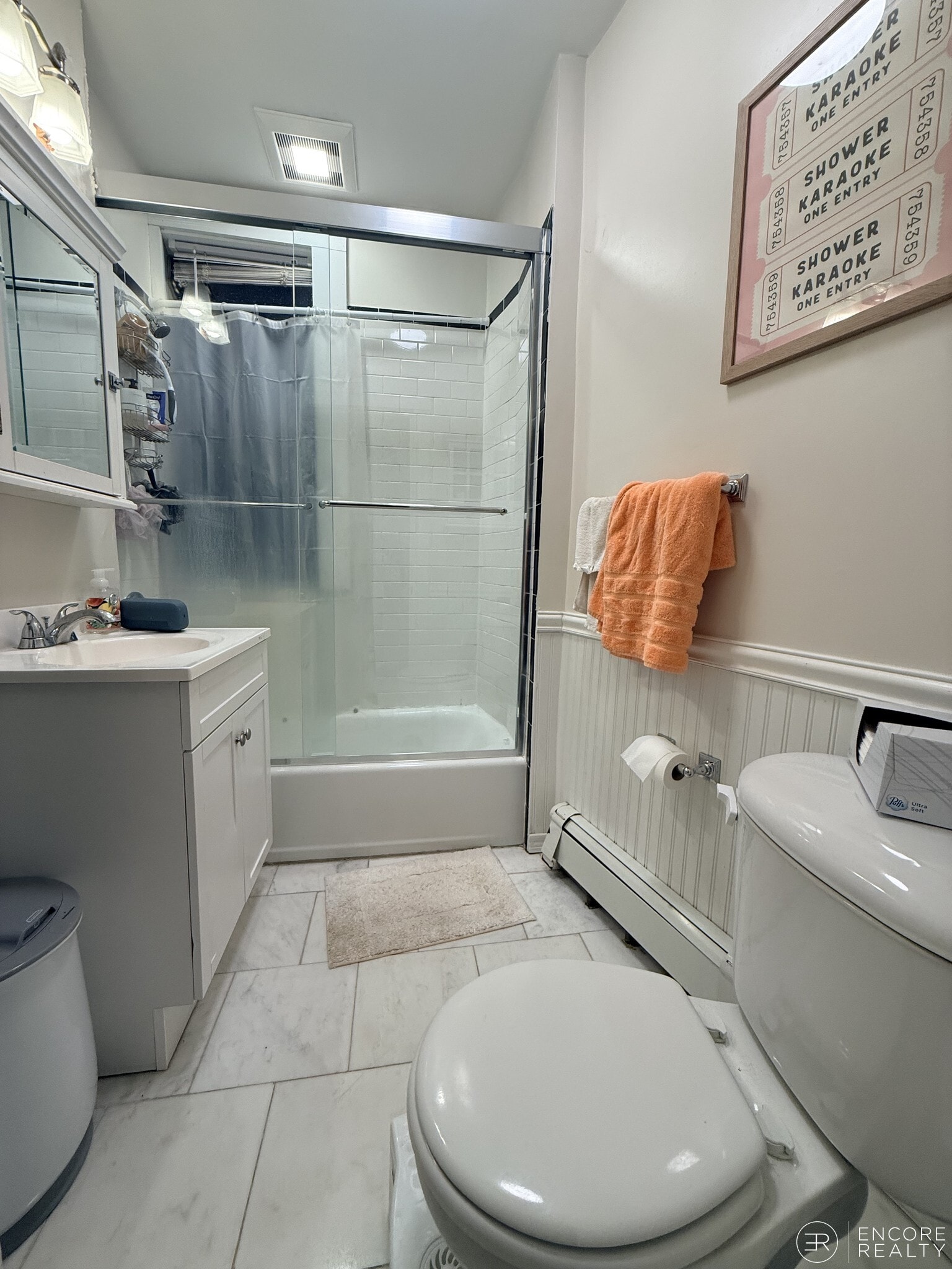 Building Photo - 65 Park Dr