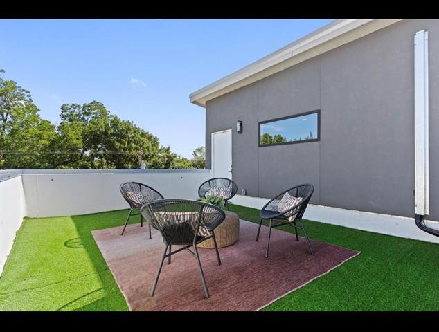 Building Photo - 5810 Hudson St