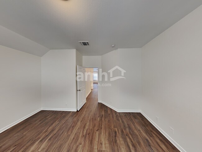 Building Photo - 9303 Scotty Oaks