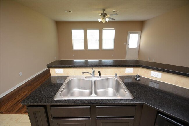 Building Photo - 21711 Tinsley Trails