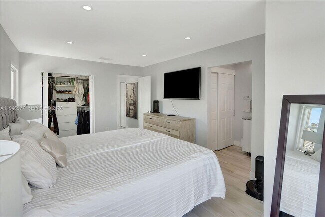 Building Photo - 15481 SW 47th Terrace