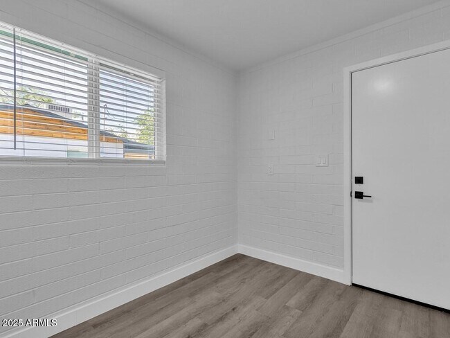 Building Photo - 3116 N 39th St