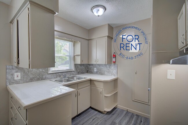 Building Photo - 2857 Stevenson St