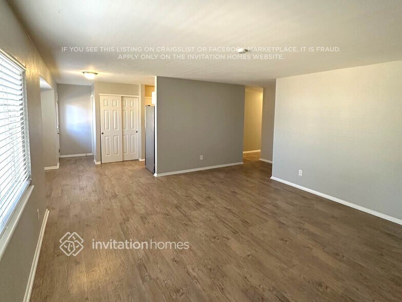 Building Photo - 2643 S Richfield St