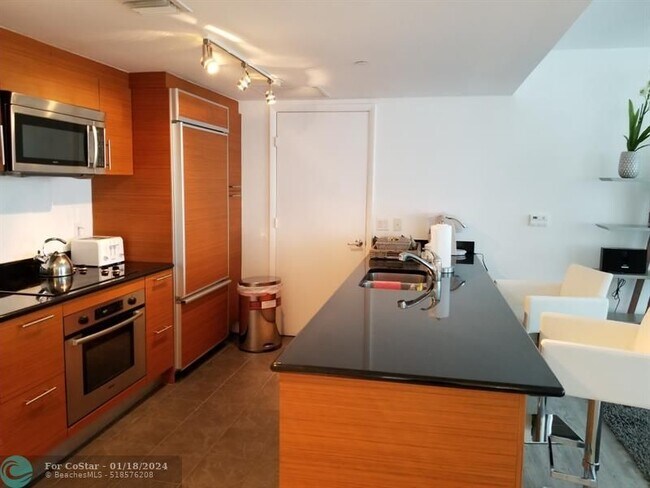 Building Photo - 50 Biscayne Blvd