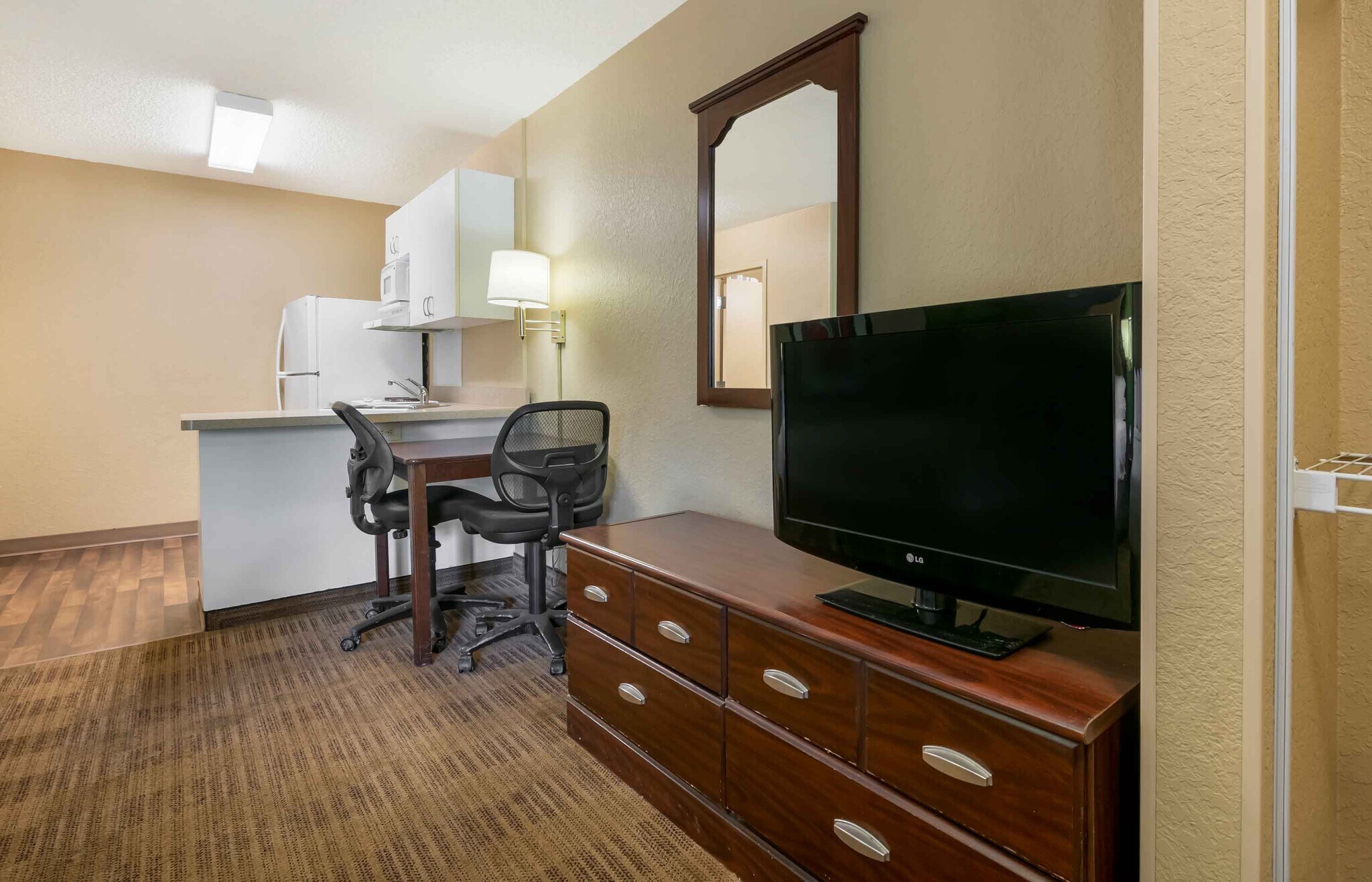 Building Photo - Furnished Studio-Gainesville - I-75