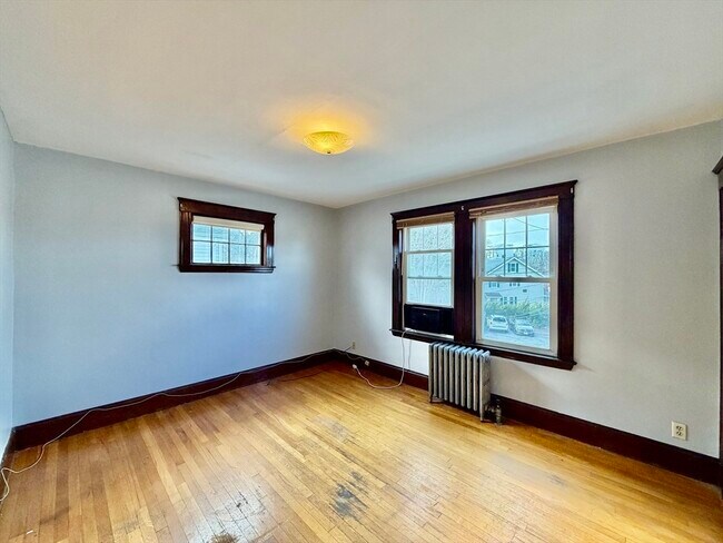 Building Photo - 162 South St