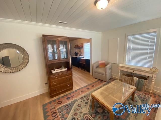 Building Photo - 1236 Oshaughnessy Ave NE