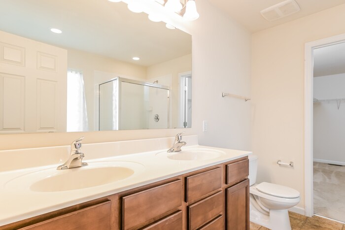 Building Photo - 2710 Valley Brook Dr