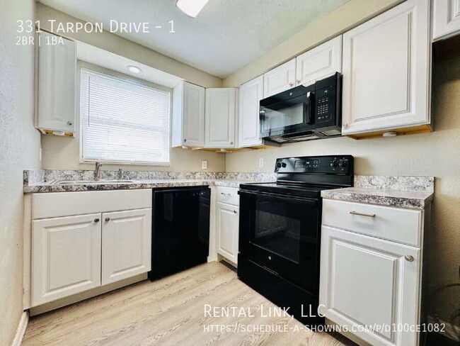 Building Photo - 331 Tarpon Dr