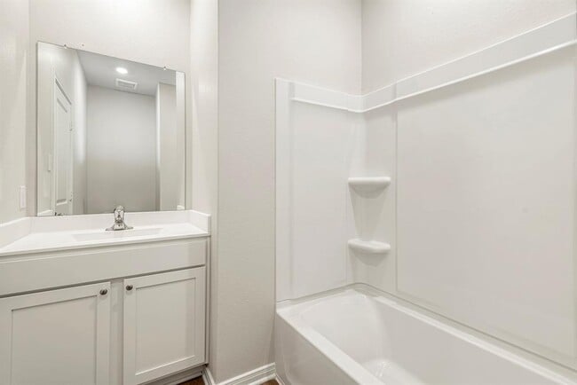 Building Photo - 420 Polly Grv Dr