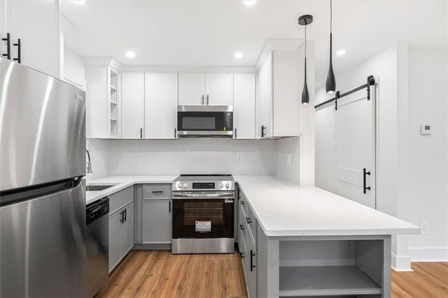 Building Photo - 2353 Clarissa Dr NW