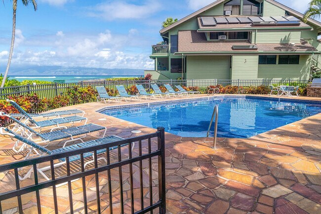 Building Photo - 4521 Lower Honoapiilani Rd