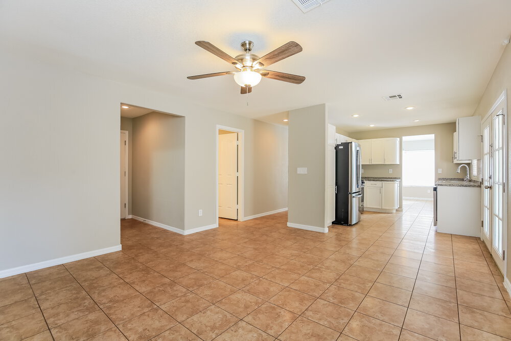 Building Photo - 9123 Sangria Ln