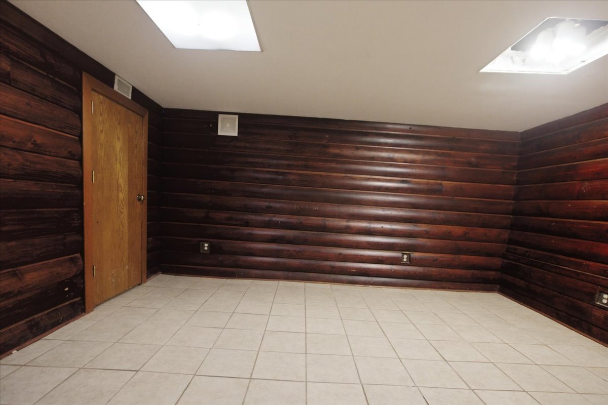 Building Photo - 1128 W Diversey Pkwy