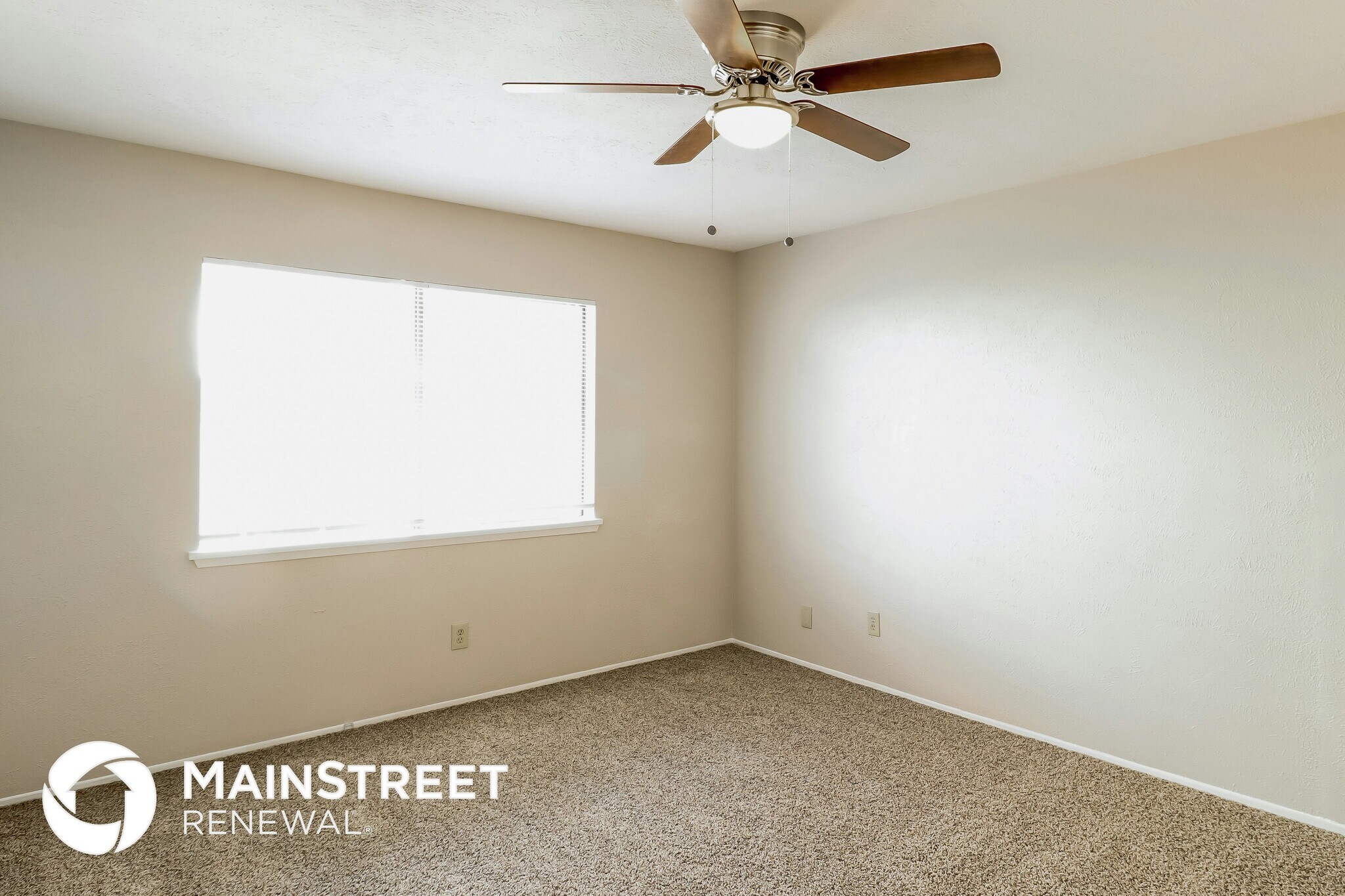 Building Photo - 7254 Cloverglen Dr