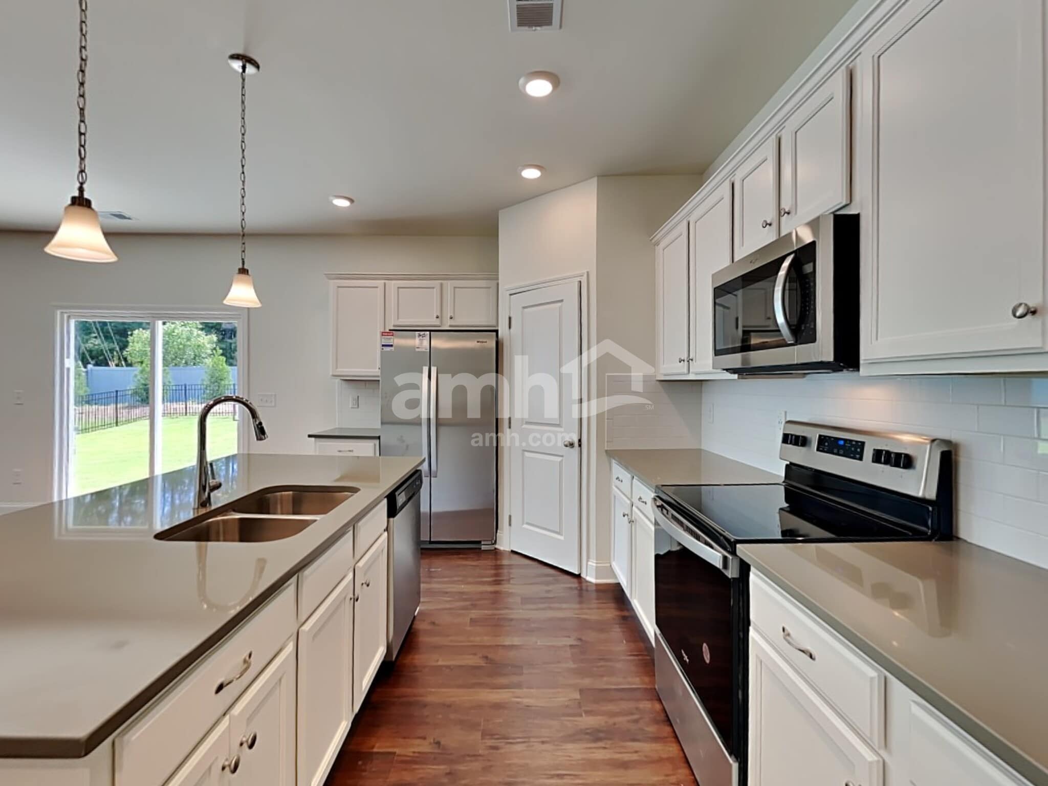 Building Photo - 769 Carnaby Ln
