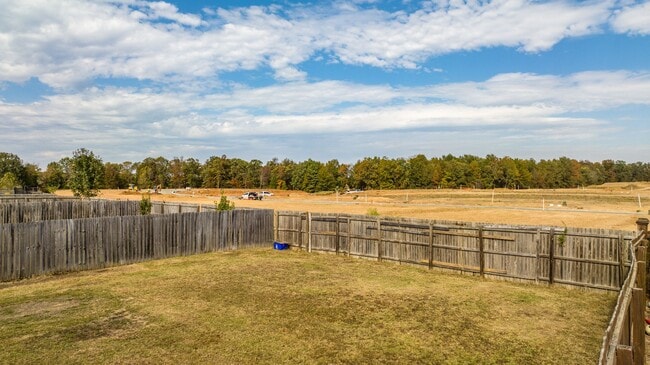 Building Photo - 110 Vienne Pl